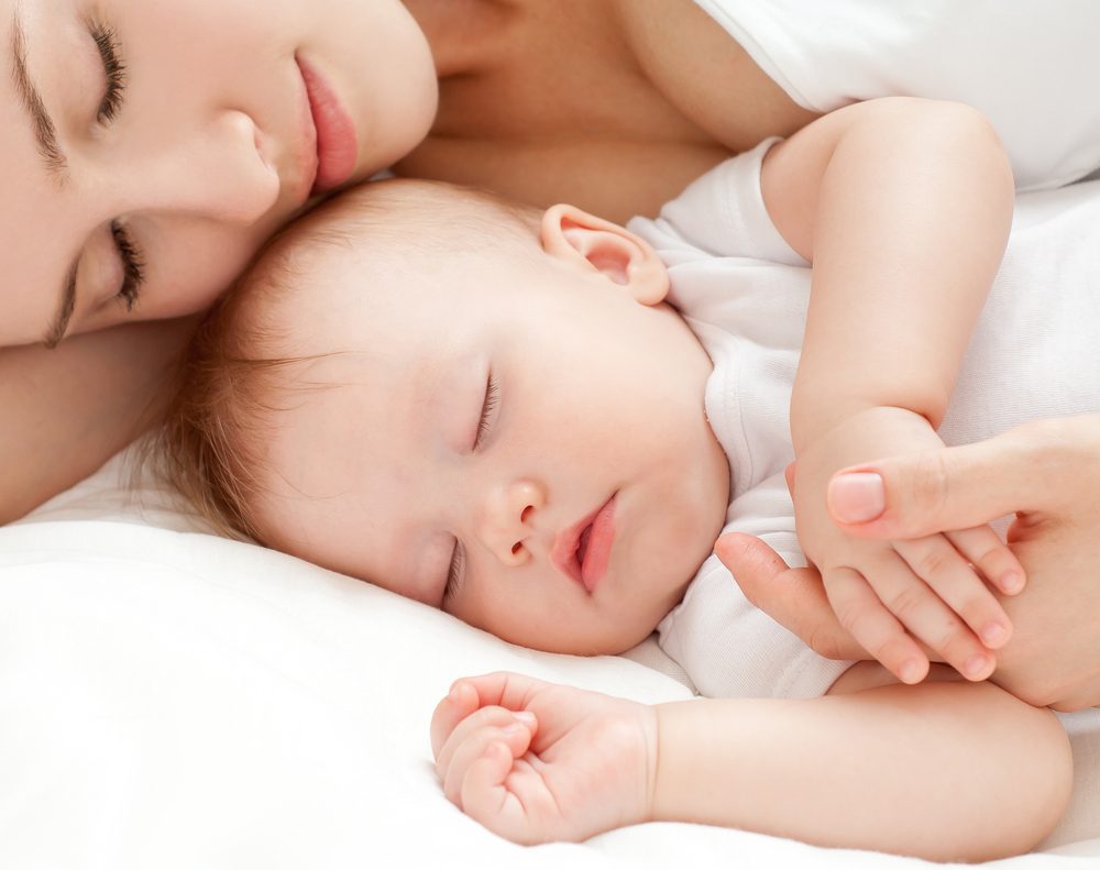 Quanto meu bebê de 7 a 9 meses deve dormir?