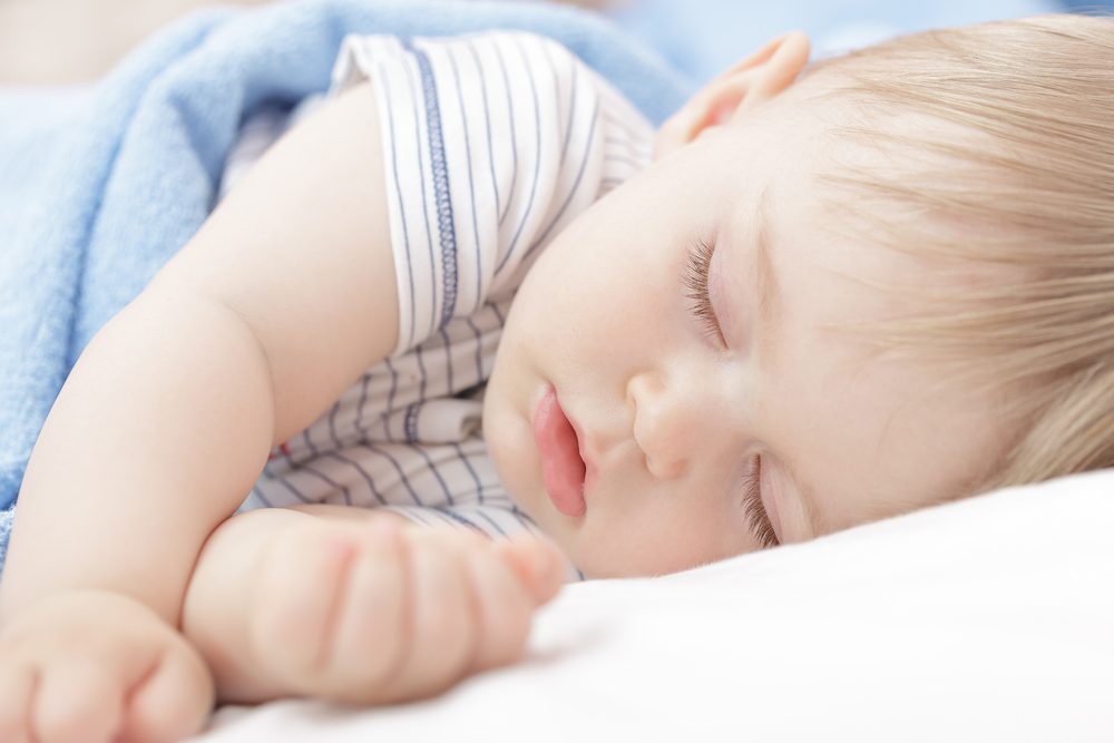 Os erros mais comuns dos pais na hora do bebê dormir