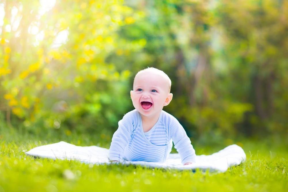 Por que ficar de bruços é importante para o bebê?