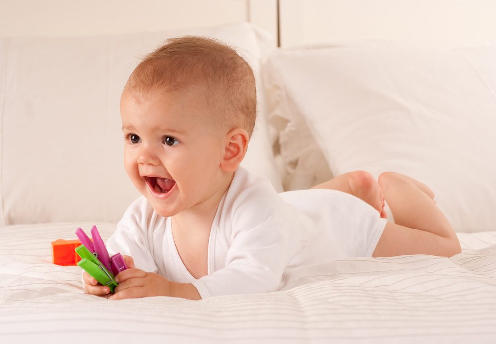 Quando o bebê dá o primeiro sorriso?