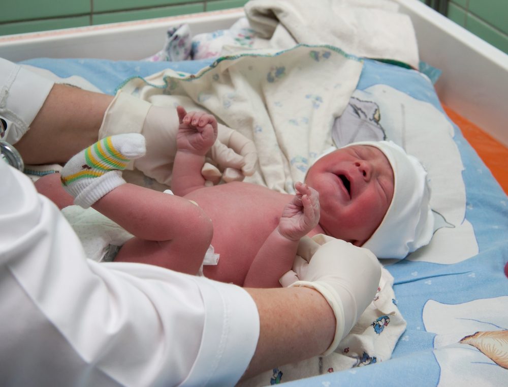 Quais são os benefícios e riscos da circuncisão?