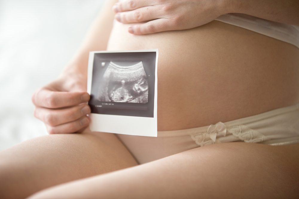 Como se desenvolvem os sentidos do meu bebê dentro do útero?