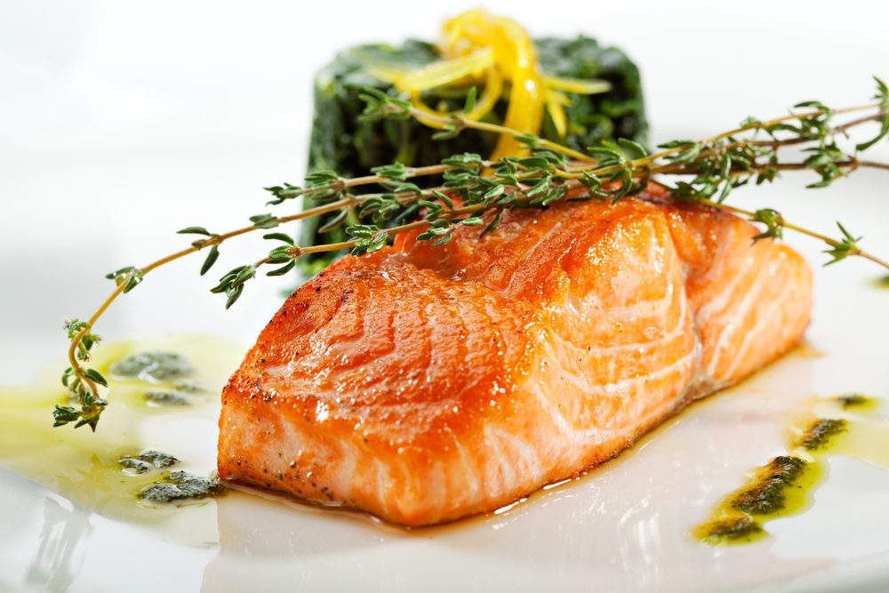 Devo comer peixe durante a gravidez?