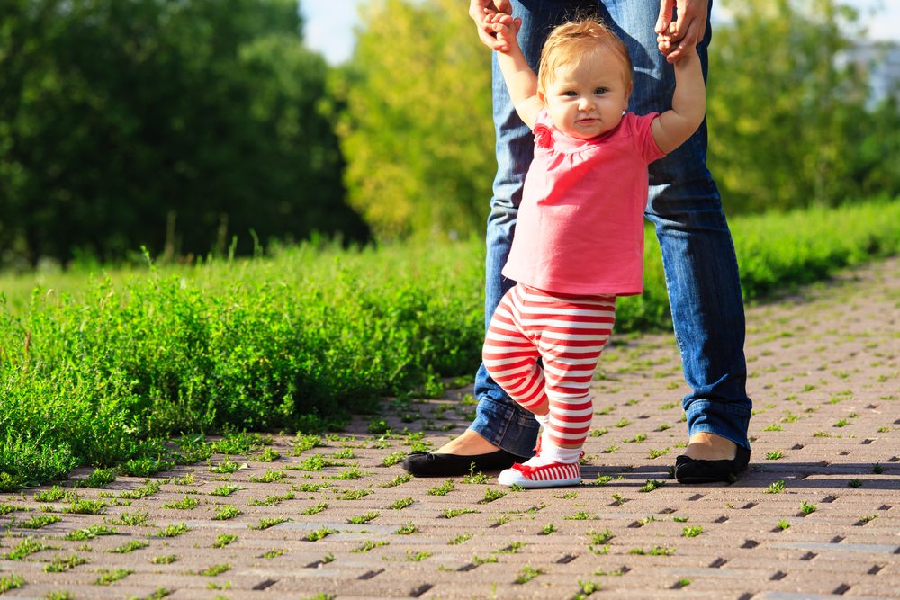 Quando os bebês aprendem a andar?