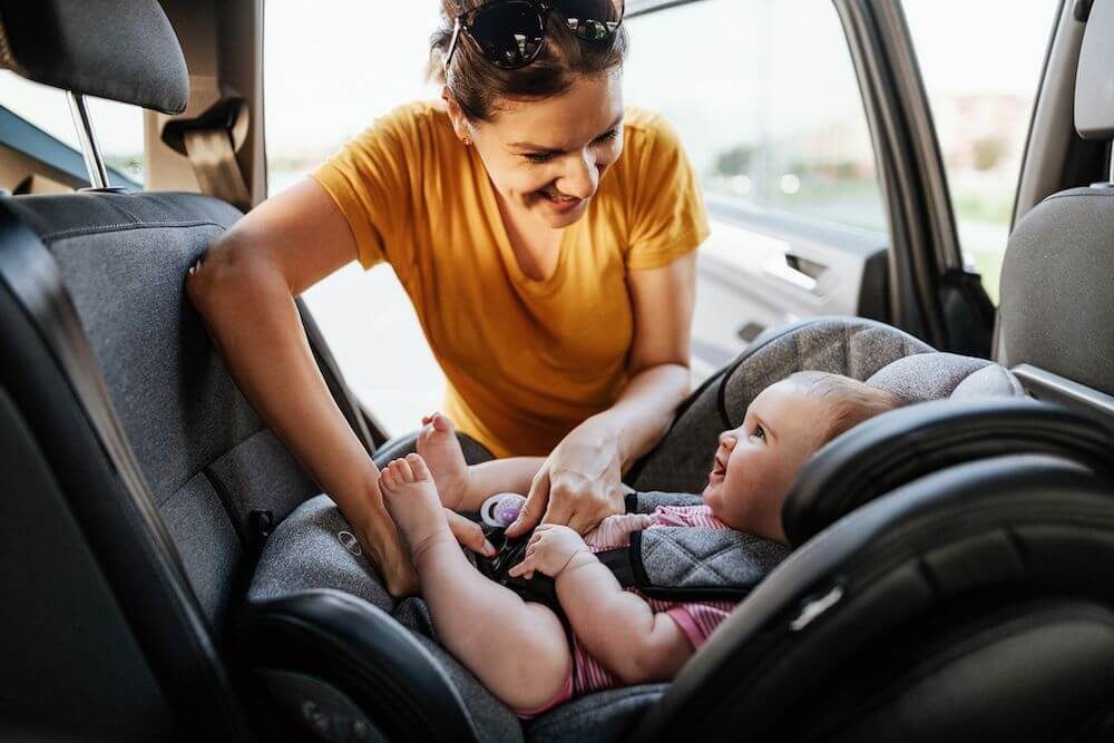 Cadeirinha de carro para crianças: qual usar em cada idade?