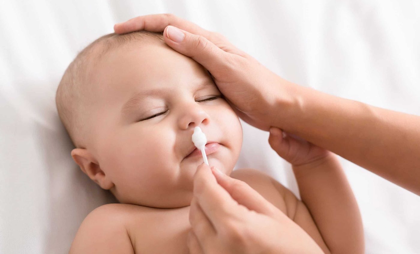 Como limpar o nariz do bebê: veja 7 dicas de higiene nasal!