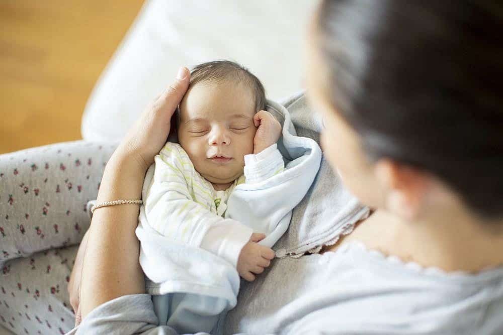 Primeiro mês do bebê: o que esperar