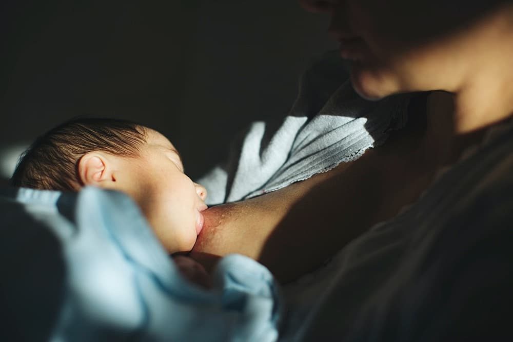 O que é exterogestação e como cuidar do bebê durante esse período?