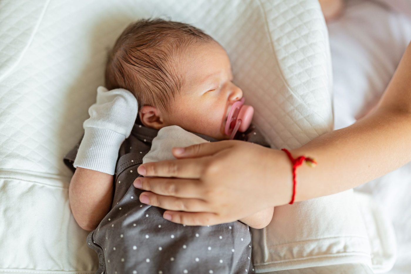 Como ensinar seu bebê a se acalmar sozinho?