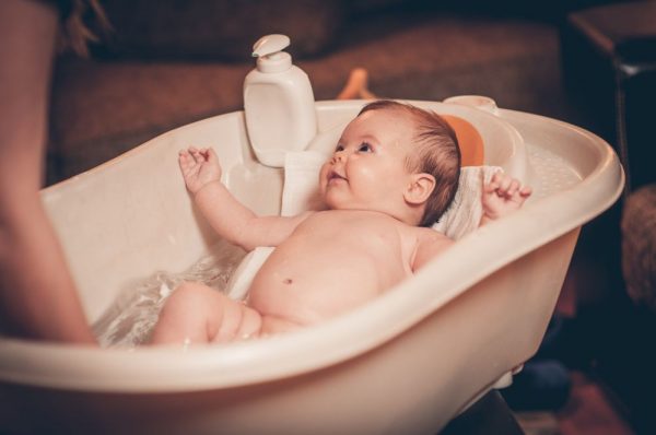 banho recém-nascido