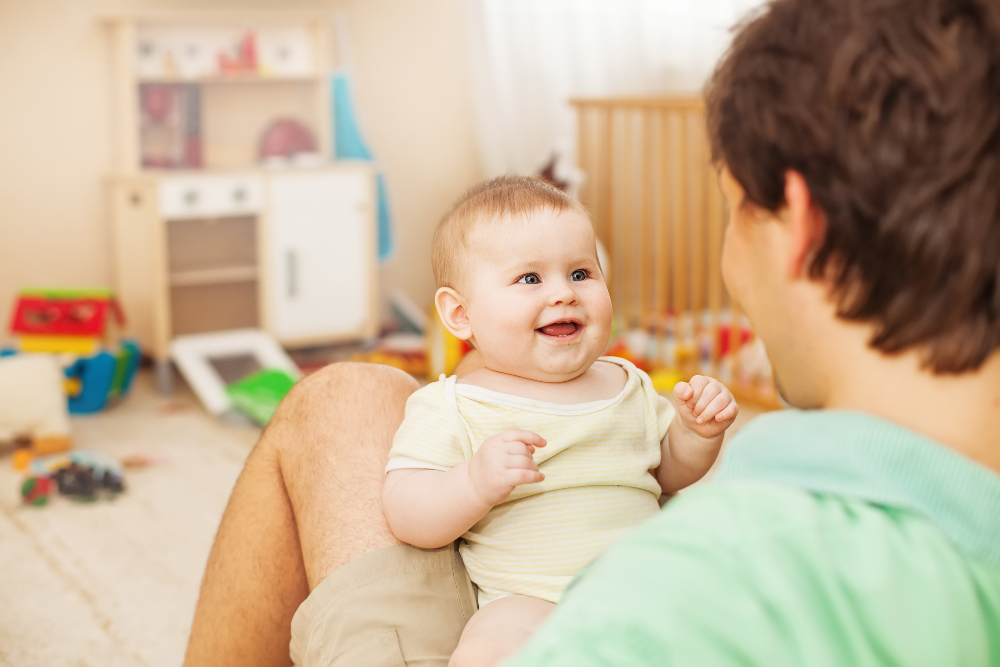 como estimular o bebê a falar