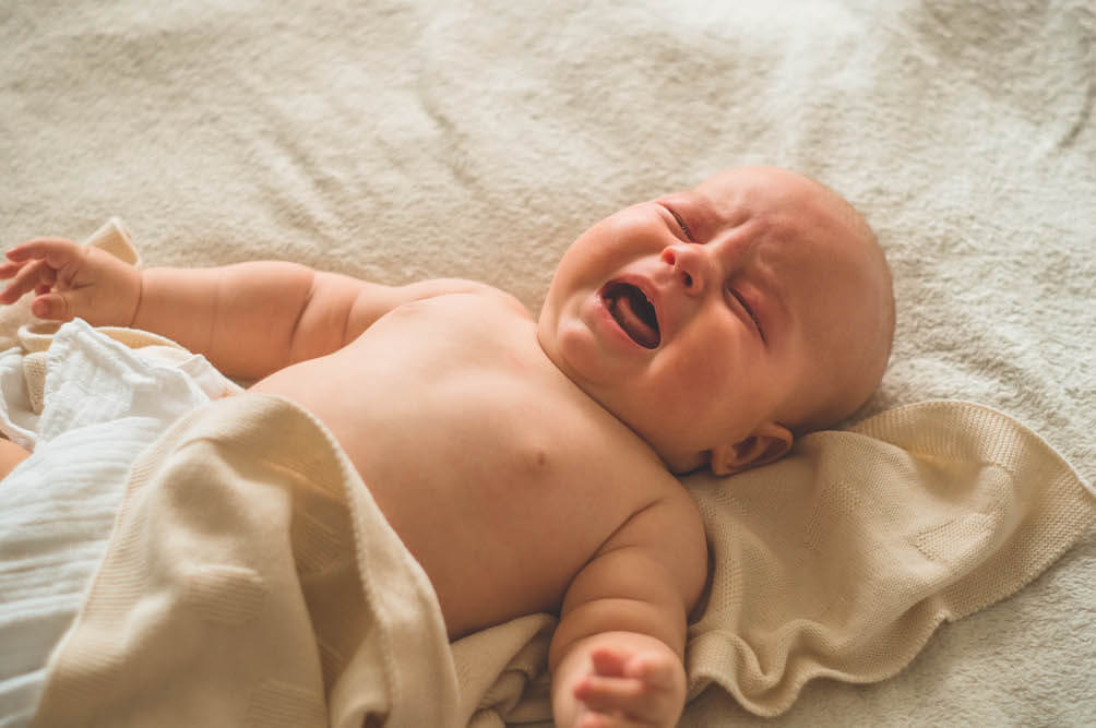 Como saber se o bebê está com cólica?